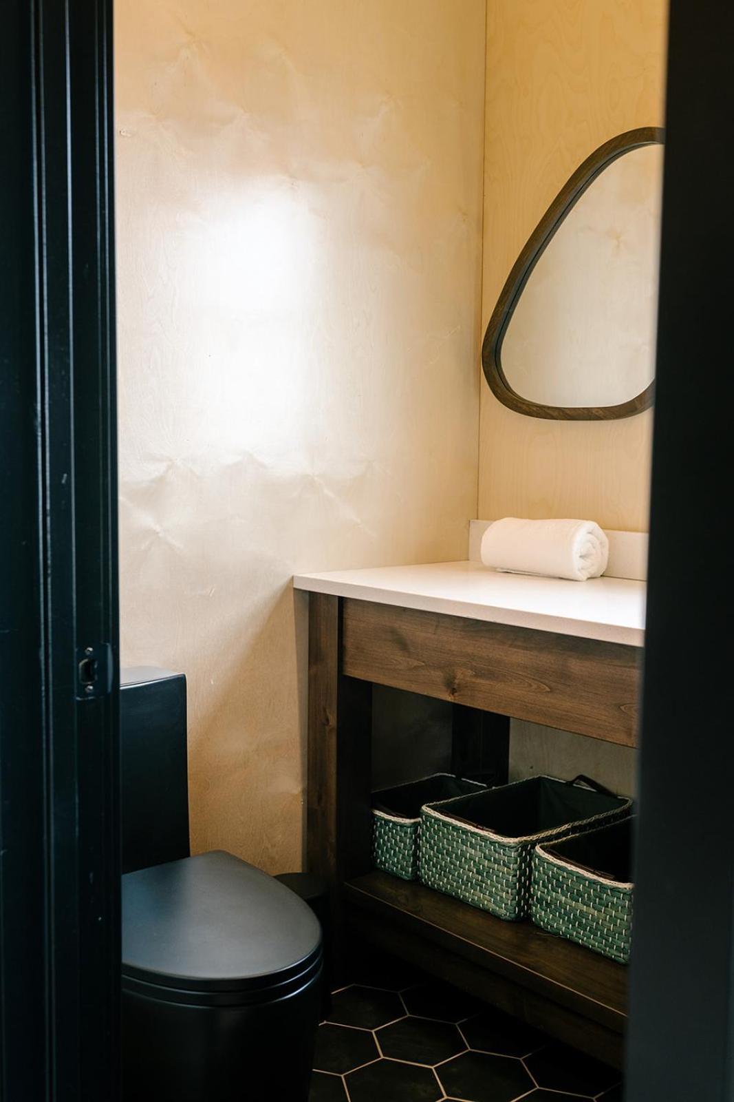 Yellowstone Peaks Hotel Island Park Extérieur photo